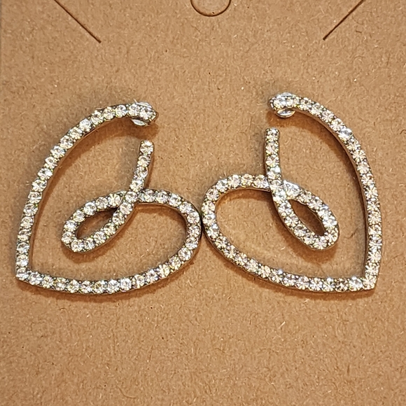 Fashion Earrings - Picture 8 of 8